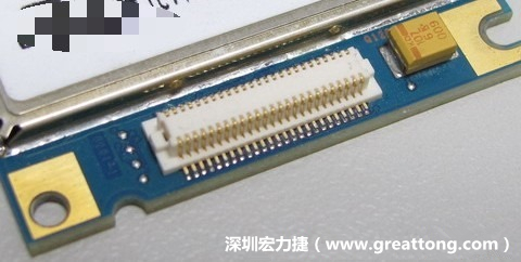 PCBA大講堂：板對板連接器下面裸銅設計，造成模組功能不良