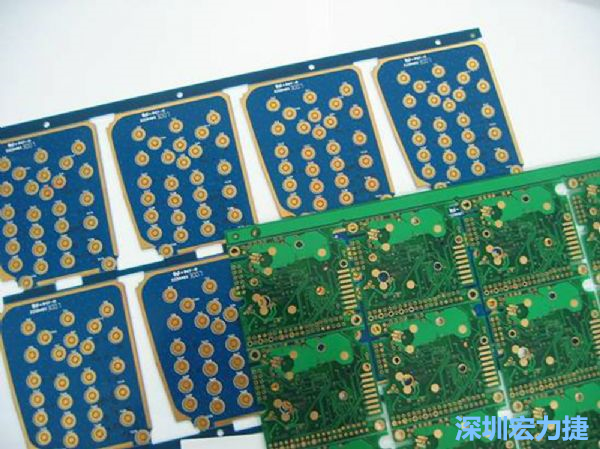 PBC與HDI等硬質(zhì)載板因應(yīng)不同構(gòu)型的結(jié)構(gòu)組裝需求，能做的彈性設(shè)計(jì)有限，必須搭配FPC軟板進(jìn)行整合設(shè)計(jì)。