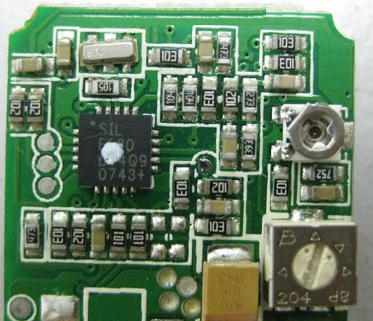 PCBA加工IC元件主要分為DIP及SMD兩大類，DIP 插件的IC，SMD (Surface Mount Device) 表面貼裝元件。