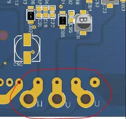 PCB設(shè)計(jì)不僅可以將PCB實(shí)現(xiàn)為即插即用的插件，而且可以增加焊料的厚度以達(dá)到過(guò)大電流的目的。