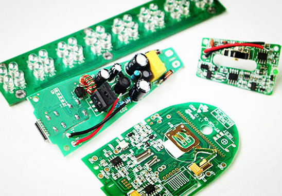 為什么PCB板顏色絕大多數(shù)都是綠色的？